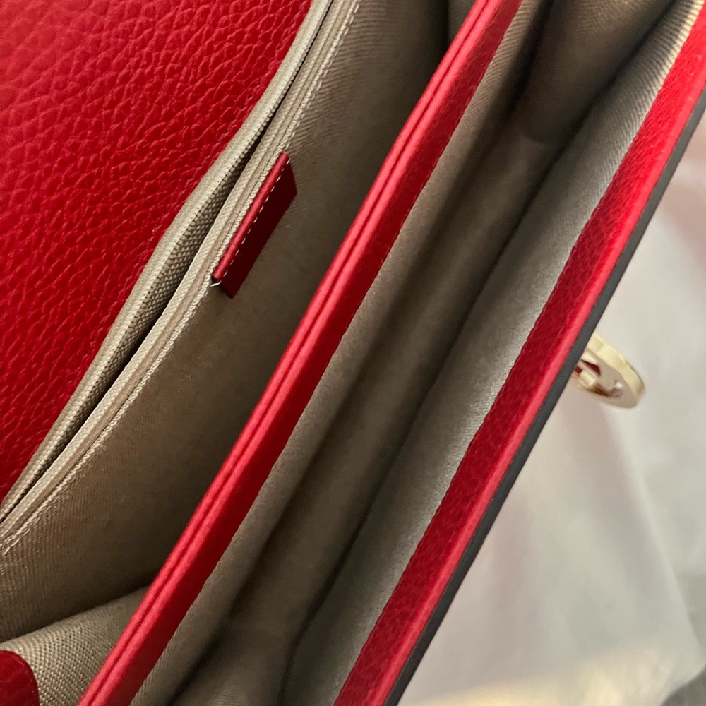 Gucci strap bag